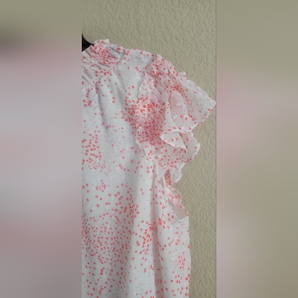 CeCe Elastic Neck Flutter Sleeve Blouse - Picture 8 of 8